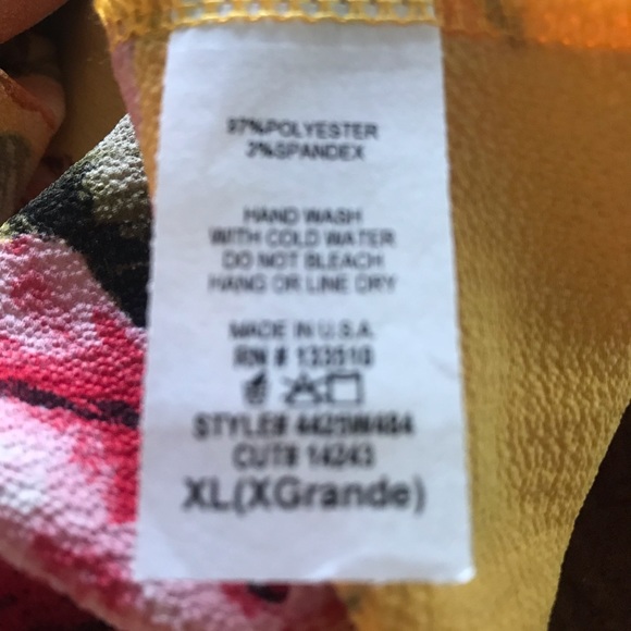 Yellow lightweight textured floral top - Picture 8 of 8